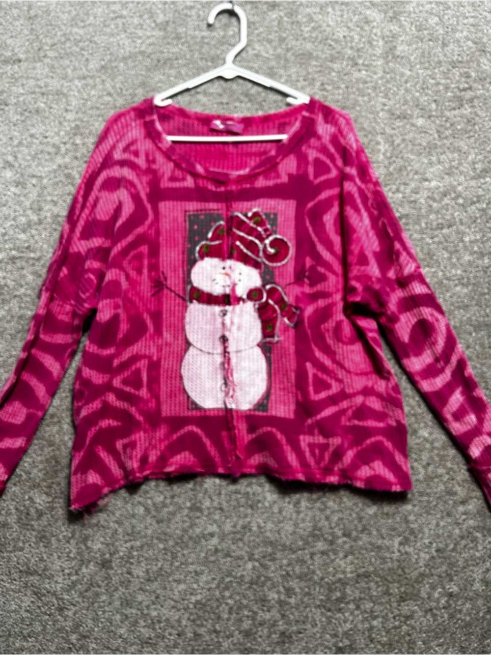 Zenana Woman’s Pink Custom Snowman Christmas Waffle Knit Top Size Large